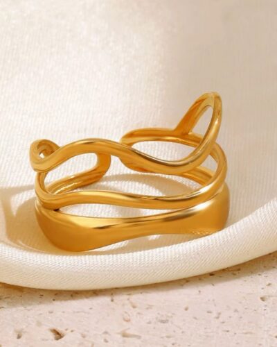 Wavy ring