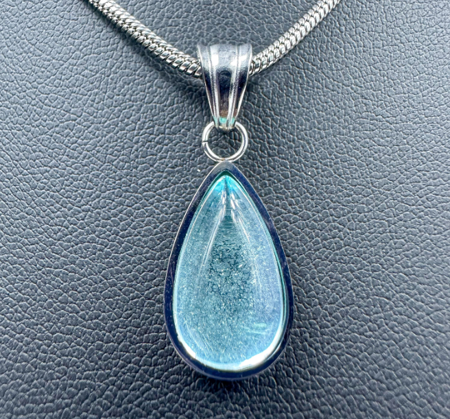 18K Gold Blue Ocean Pendant Necklace – Image 4